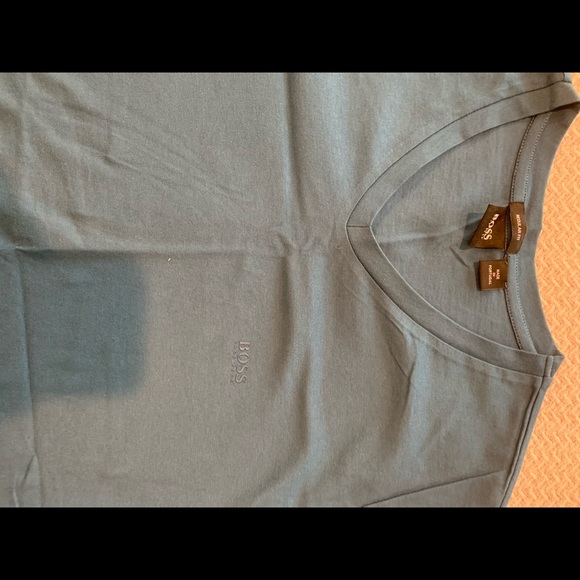Hugo boss t shirt - Picture 1 of 3